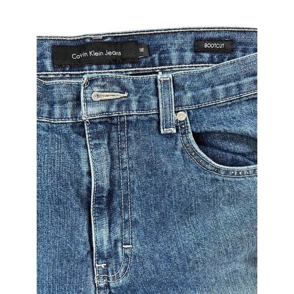 Calvin Klein women's size 12 bootcut jeans. - Picture 2 of 13